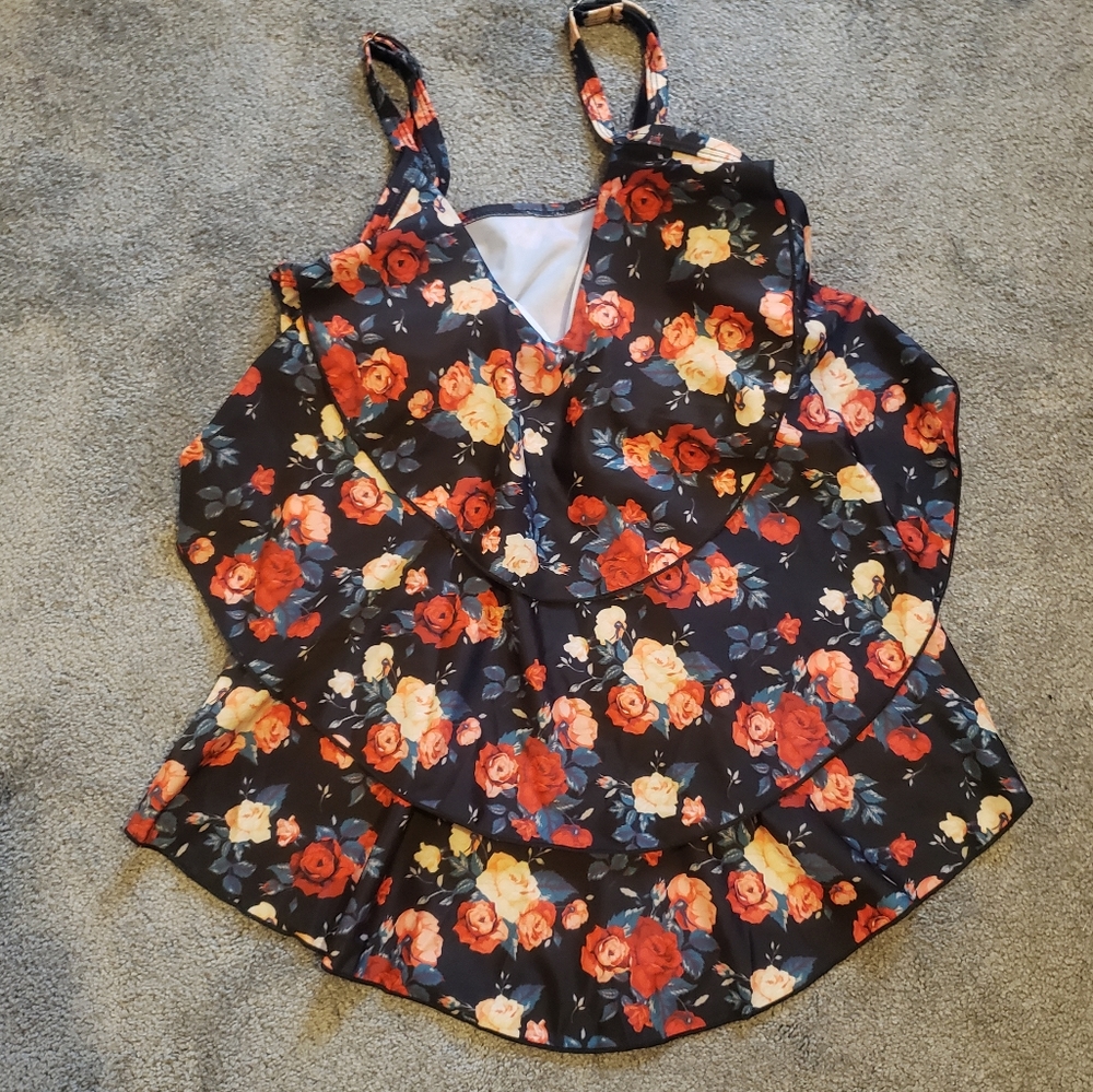Tankini Swimsuit Size Large Floral Ruffles Vneck